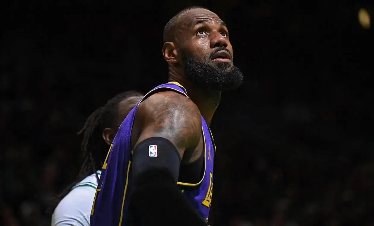 巴克利炮轰雷霆新星：亚历山大太像詹姆斯式 “老好人”，成争冠隐患？