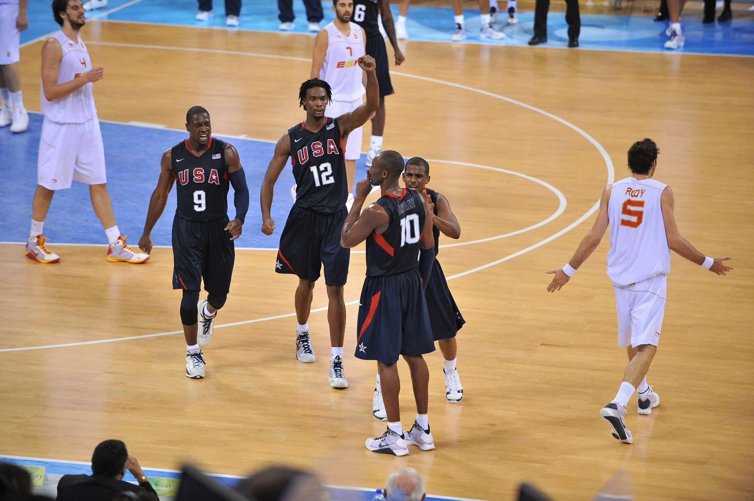 救赎之队的 “打杂领袖”：基德的自嘲与美国男篮的传奇