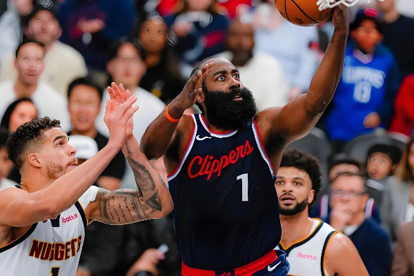 19 秒 9 分难挽败局！哈登 37+7+8 空砍 普理查德 8 记三分助绿军险胜